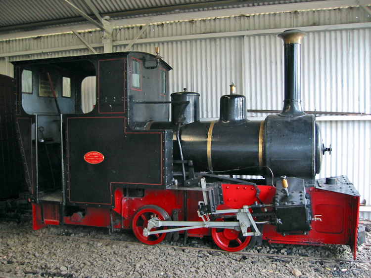 A black train engine

Description automatically generated with low confidence